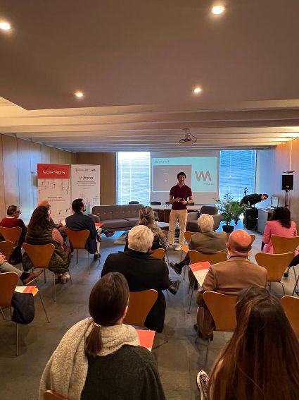 Un momento de la charla de Carlos RuizSánchez de Wayra
