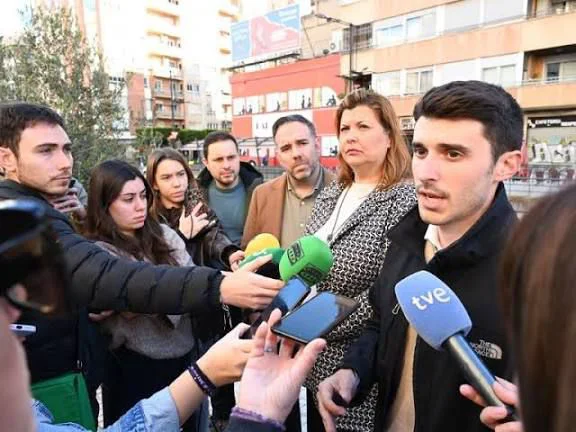 20260218 - Puerta “La dimisión de Ramírez llega un año tarde”