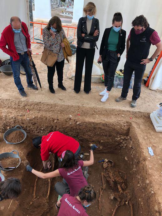 221020 visita Ruiz Baños exhumacions