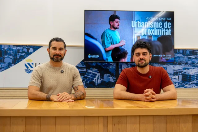 Samuel Falomir i Erik Torner 2 en tamaño mediano