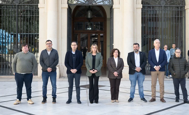 minuto_silencio_-_asesinato_Xilxes_800