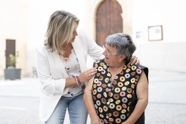 Presidenta Marta Barrachina - Pobles amb Futur en tamaño mediano
