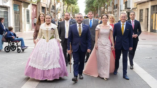 vila reinas26 1. 2 en tamaño mediano