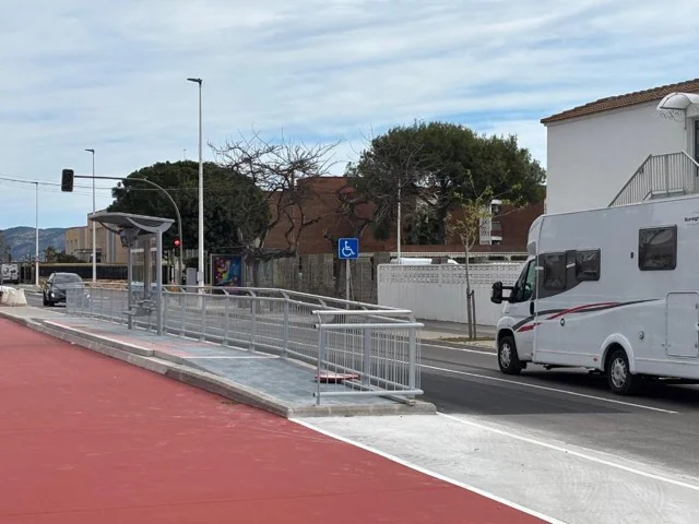 260402_VICE3_FOTO_PARADA_TRAM en tamaño mediano