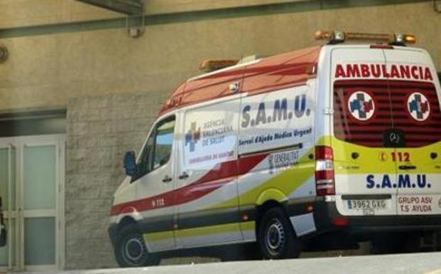 ambulancia-samu-kITG-U100965032339uWG-624x385@Las Provincias