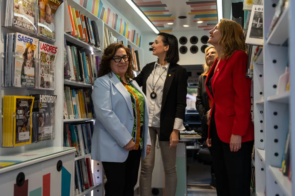 Bibliobus en Feria Libro
