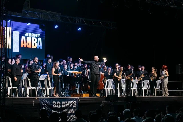 UNIÓN MUSICAL GRAO en tamaño mediano