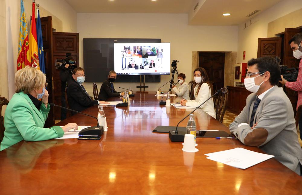 201004_PRE_Foto_1_universidades