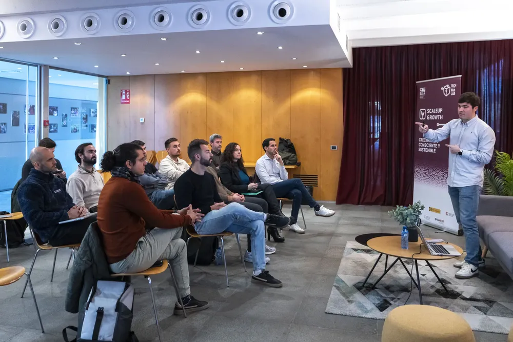 20260115-TECHFABLABScaleupGrowth-010 (BajaResolucion)