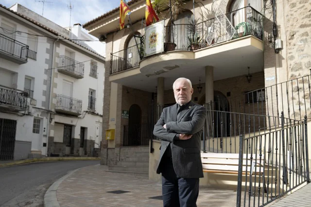 Carlos del Río alcalde de Torás (2) en tamaño mediano