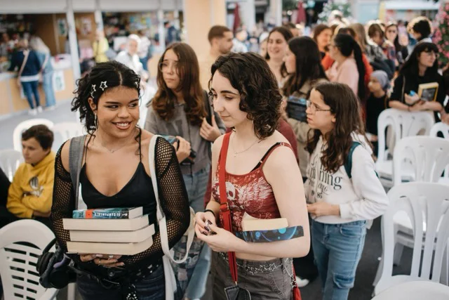 feria del libro 2025 en tamaño mediano