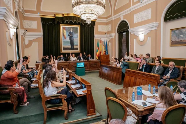 pleno junio 1 en tamaño mediano