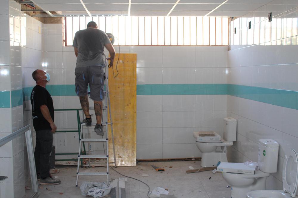 110821 obres manteniment CEIP Illa