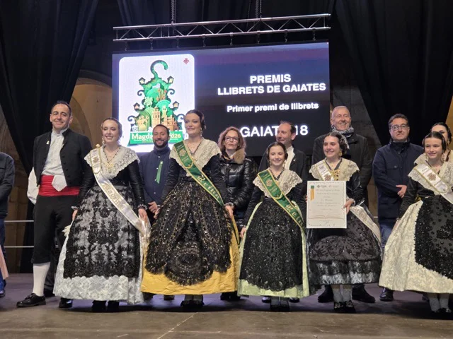 LLIBRET en tamaño mediano