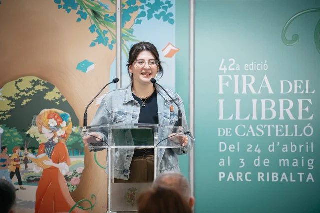 LIBRO 7 en tamaño mediano