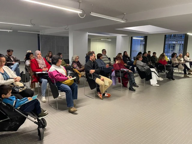 parelles lingüístiques (2) en tamaño mediano