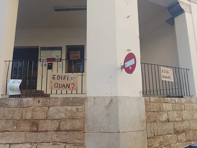 Pancartas colegio  Viver en tamaño mediano