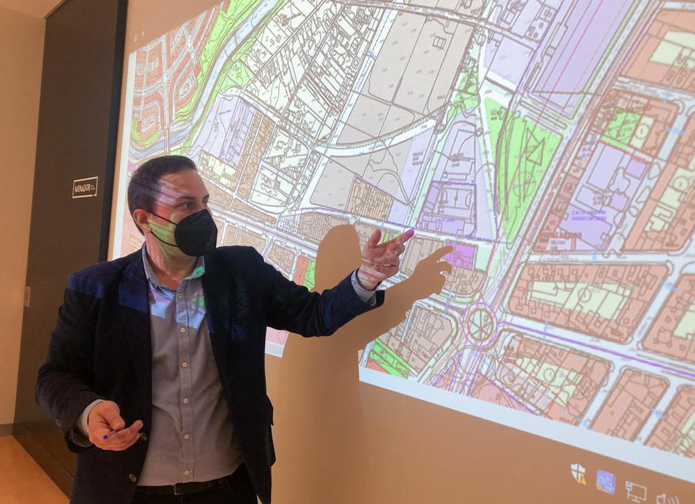 13-04-22 López en rueda de prensa