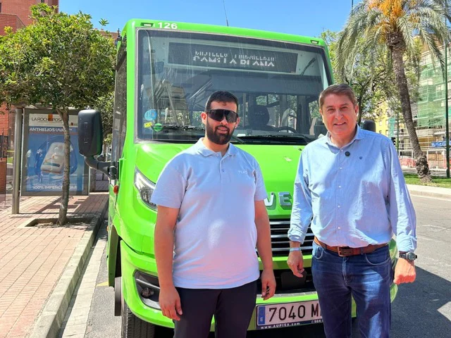 BUS MARJALERIA 2 en tamaño mediano