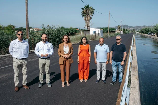 cami l´obra en tamaño mediano