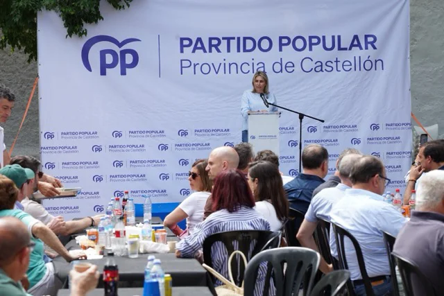 Marta Barrachina acto bienvenida afiliados zona norte Castellón en tamaño mediano