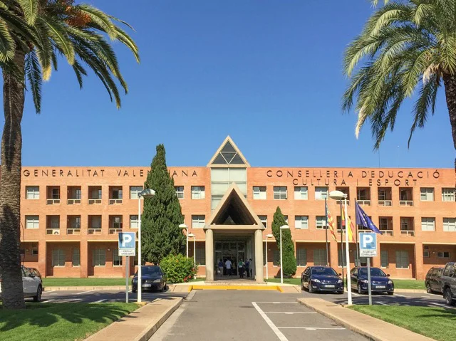 Conselleria Educación en tamaño mediano