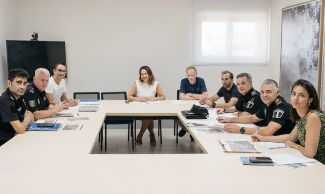 dispositivo seguridad vuelta españa en tamaño mediano