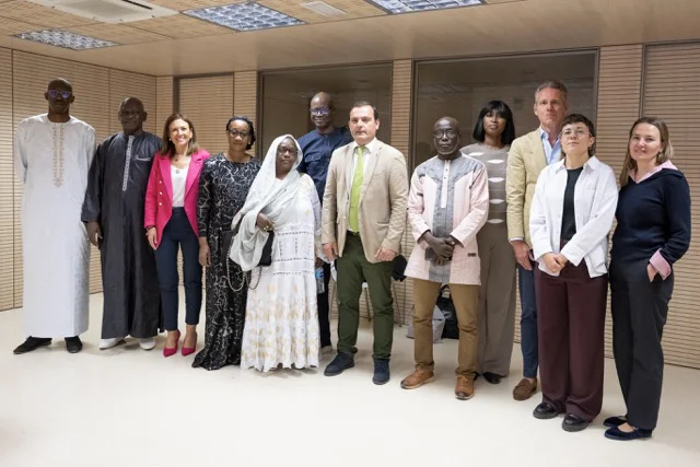 Recepción delegación senegaleses (1) en tamaño mediano