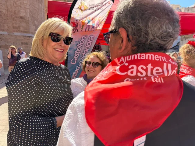 Clara Adsuara fin de curso Gente Mayor en tamaño mediano