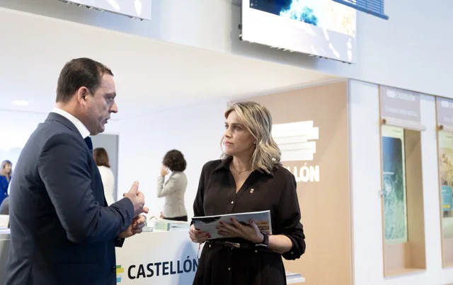 Presidenta Marta Barrachina y vicepresidente Andrés Martínez en tamaño mediano