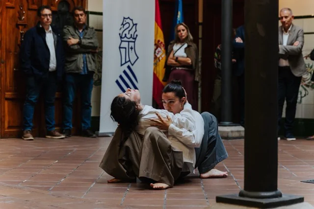 'Amas', del colectivo Hambrientas en tamaño mediano