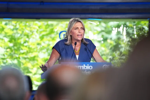 Marta Barrachina clausura II Foro Diputaciones en tamaño mediano