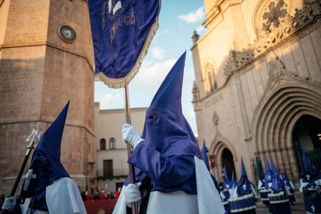 procesión 7 en tamaño grande en tamaño mediano