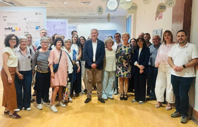 expo menador en tamaño mediano