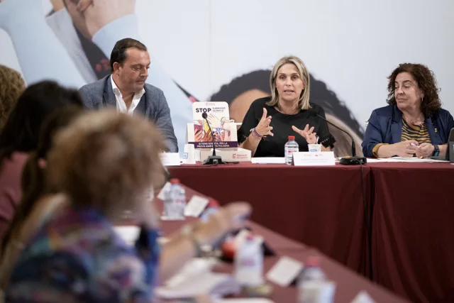 4291 09-06-26 CONSELL DE LA DONA _DSC8034 en tamaño mediano