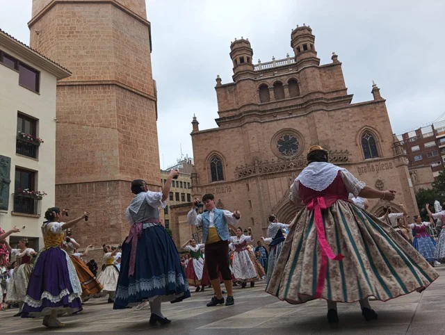 lledo danzá 4 en tamaño mediano