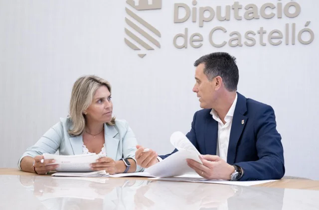 Presidenta Marta Barrachina y diputado Alejandro Clausell en tamaño mediano