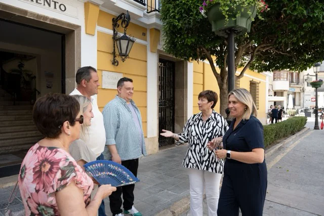Marta Barrachina con alcaldesa de Segorbe en tamaño mediano