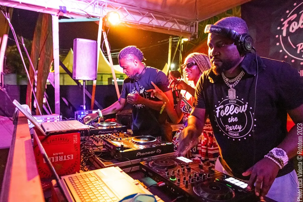 84a04b16-4fcd-a7f0-926a-742ac0aeb82e