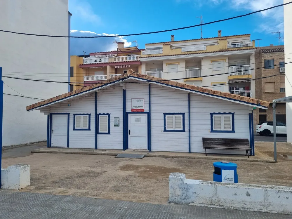 Consultorio médico en la playa de Torreblanca