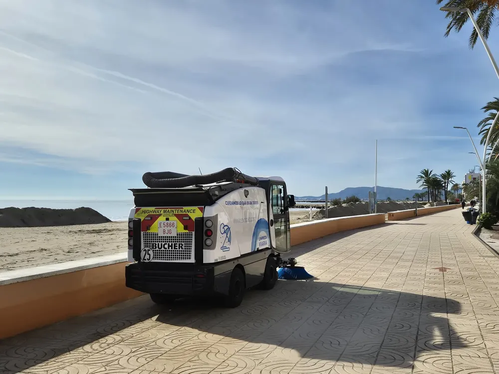 Servicio limpieza playa Torreblanca