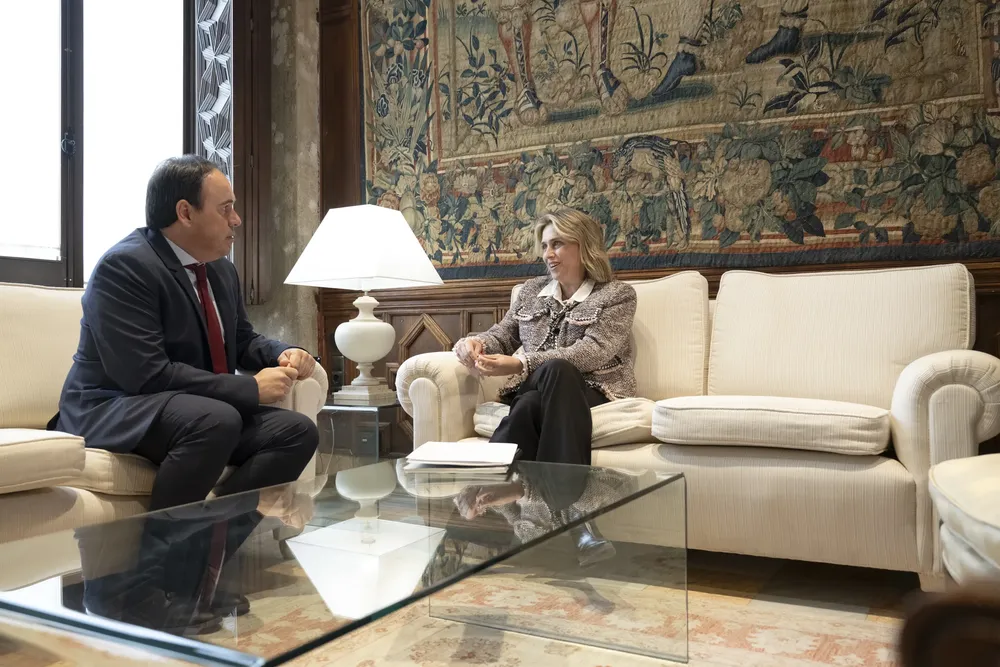 Reunión presidenta Diputación con president Generalitat (1)