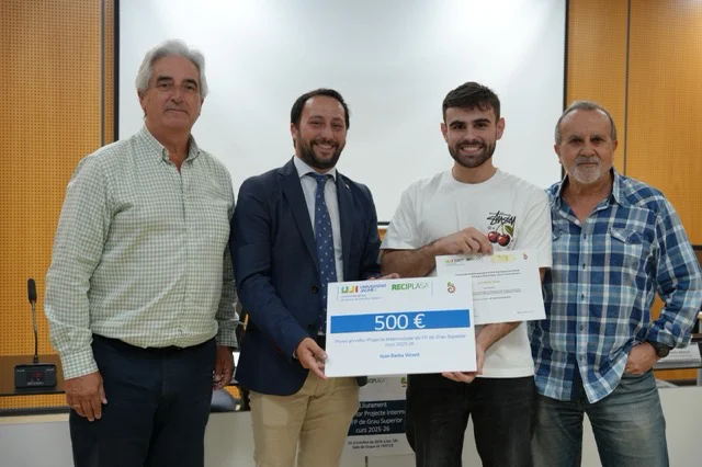 Cátedra Reciplasa premia un proyecto del IES Politècnic de Castelló en tamaño mediano