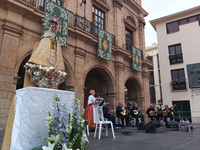 lledo danzá 2 en tamaño mediano