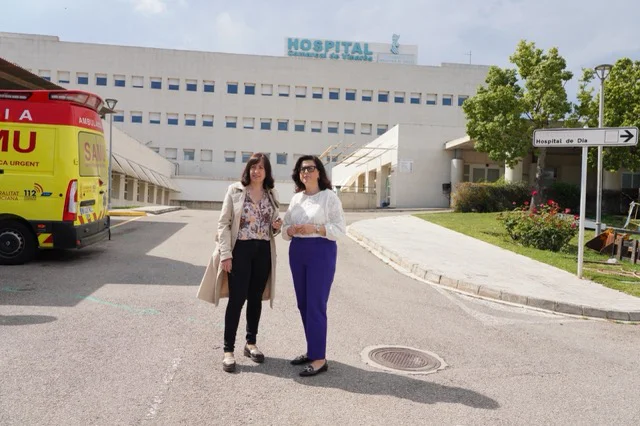 Nieves Martínez y Carla Miralles Hospital Comarcal Vinaròs en tamaño mediano