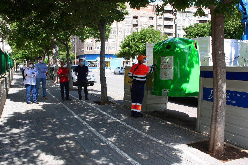 140820 instal·lació de nous contenidors  (Castelló)