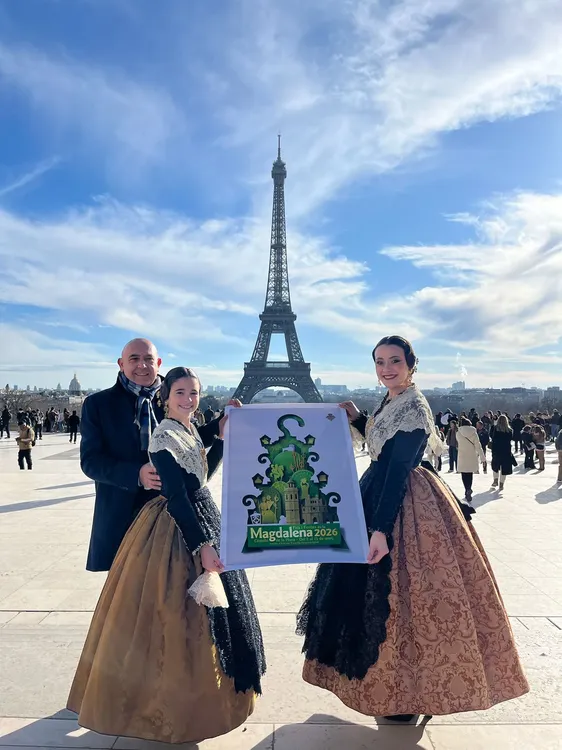 Reinas 2025 Casa Regional Paris