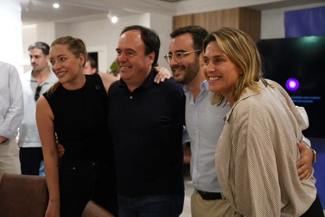 Marta Barrachina en la Vall d'Uixó en tamaño mediano