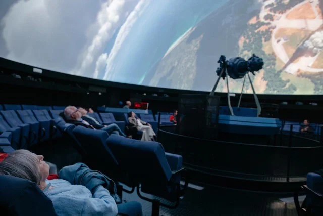 Planetari Proyección Cúpula en tamaño mediano