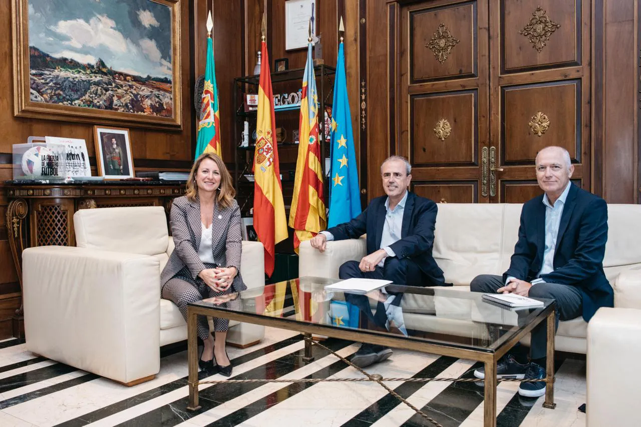 Carrasco reunión presidente CES Fernando Móner